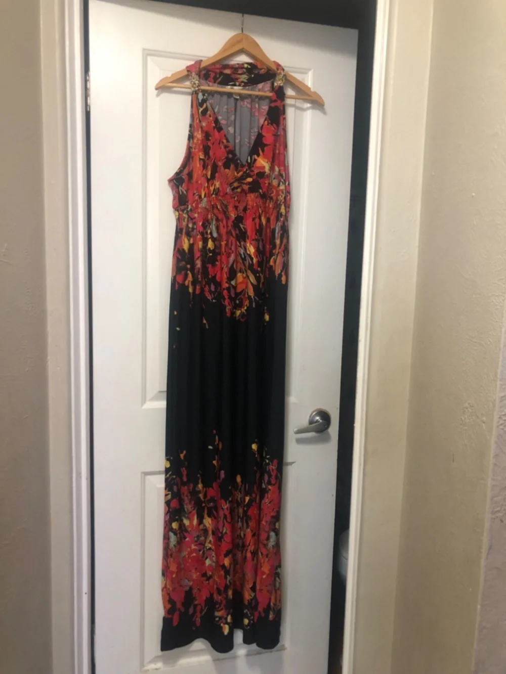 JOHN PAUL RICHARD Floral Print Maxi Dress Black Red Yellow Sleeveless V-Neck L - Picture 3 of 5